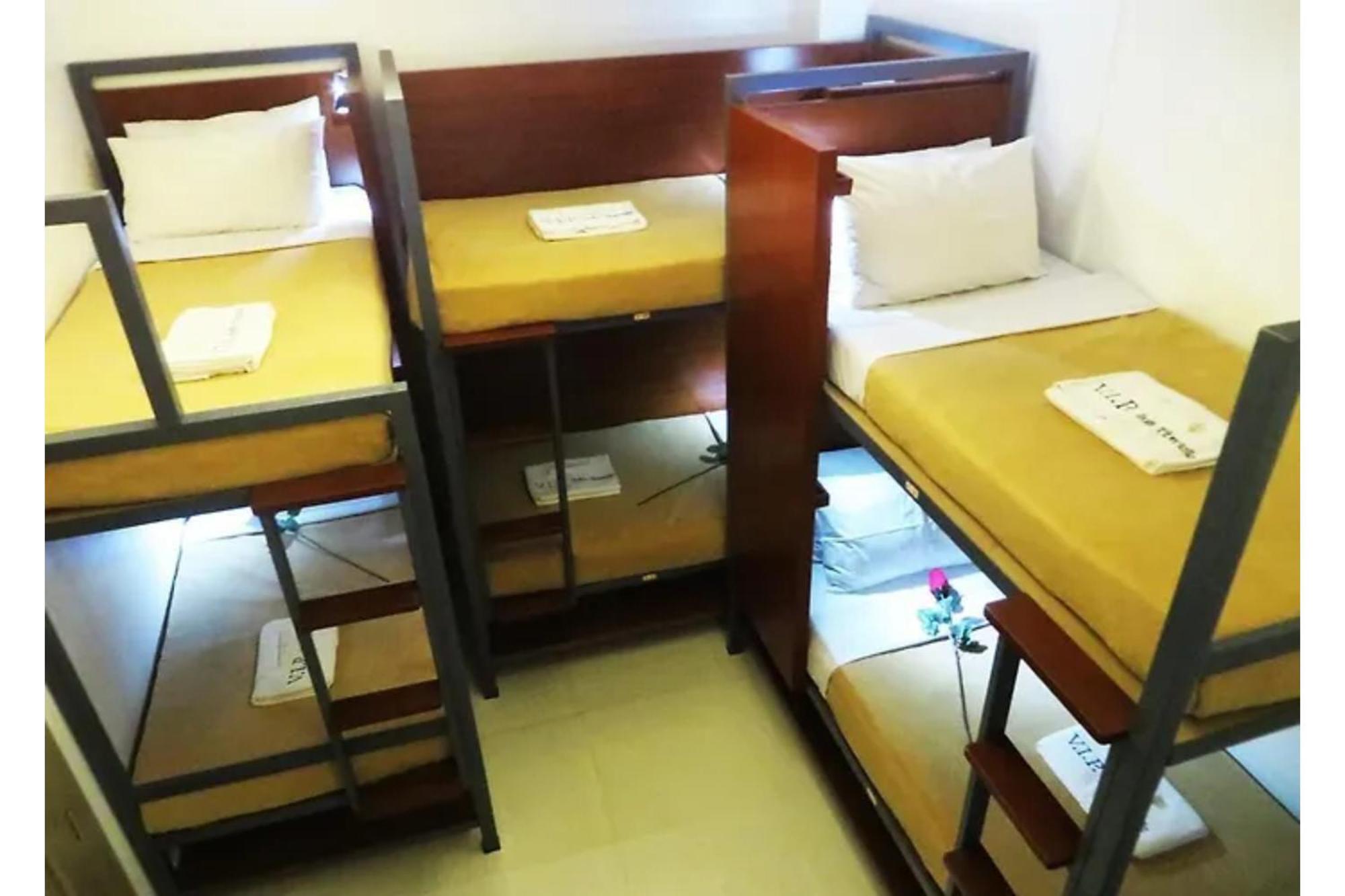 Townhouse Oak Vip Suites, Near Pnr Pasay Evangelista, Makati Manila Makati City Exterior foto