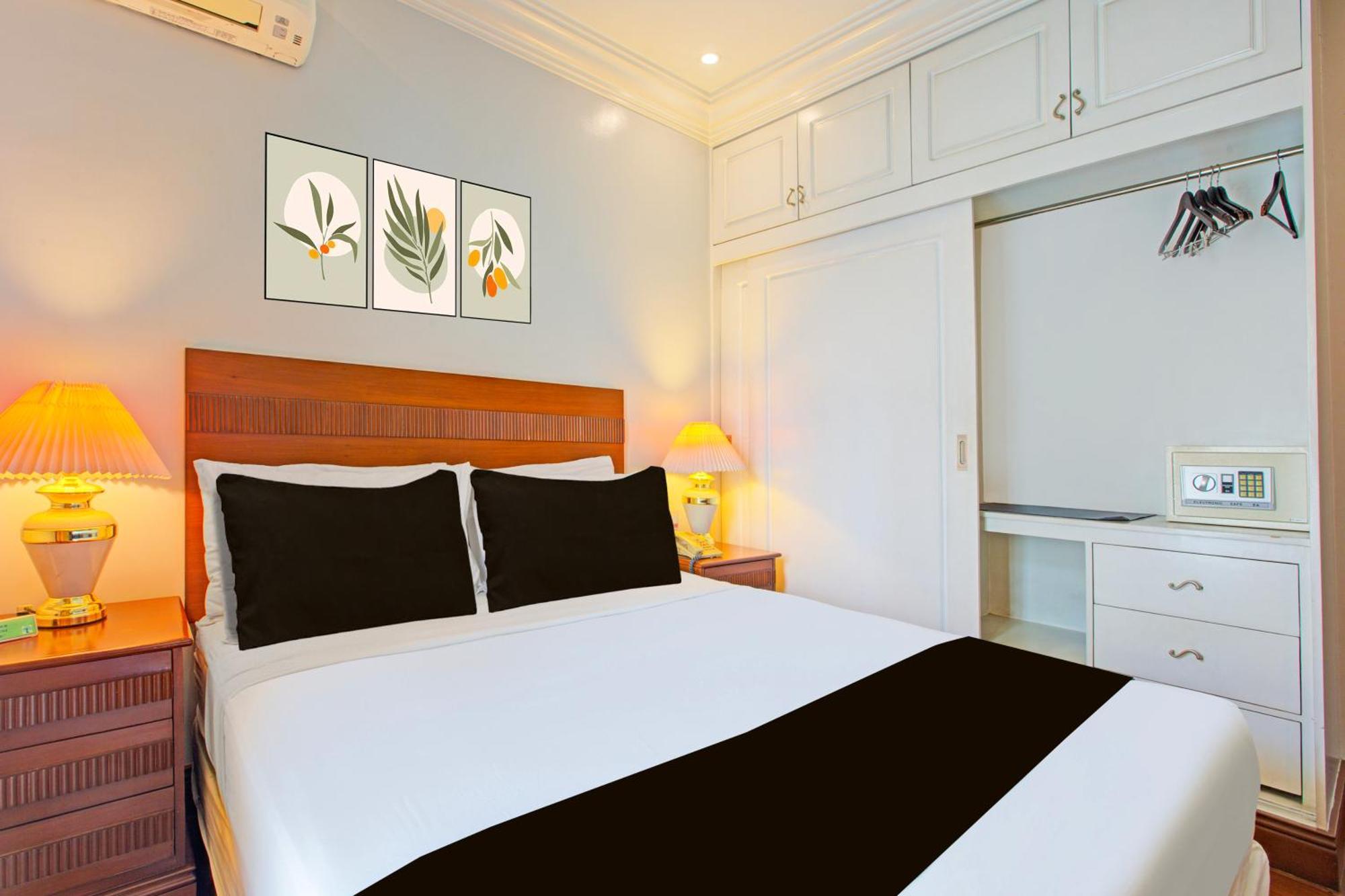 Townhouse Oak Vip Suites, Near Pnr Pasay Evangelista, Makati Manila Makati City Exterior foto