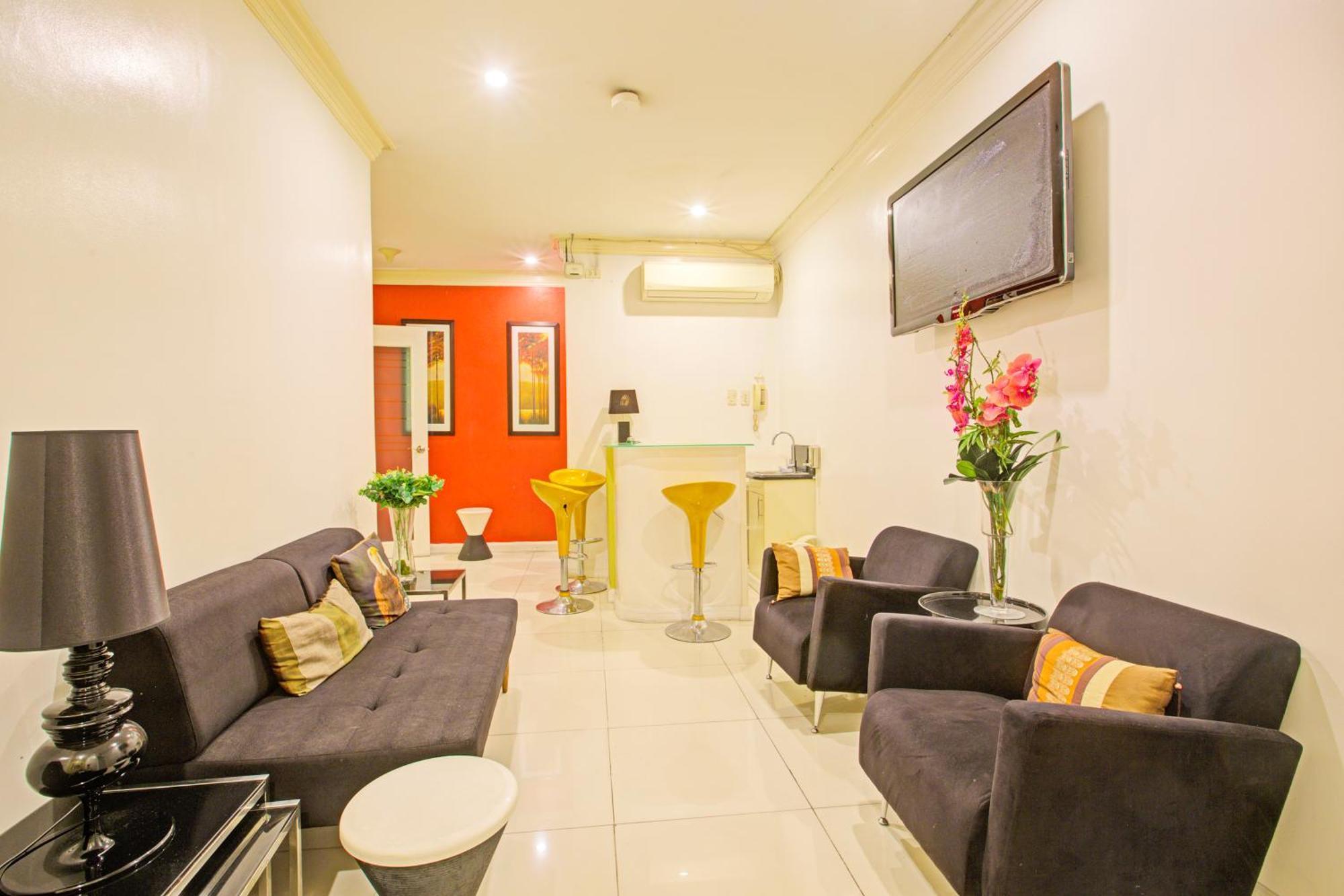 Townhouse Oak Vip Suites, Near Pnr Pasay Evangelista, Makati Manila Makati City Exterior foto